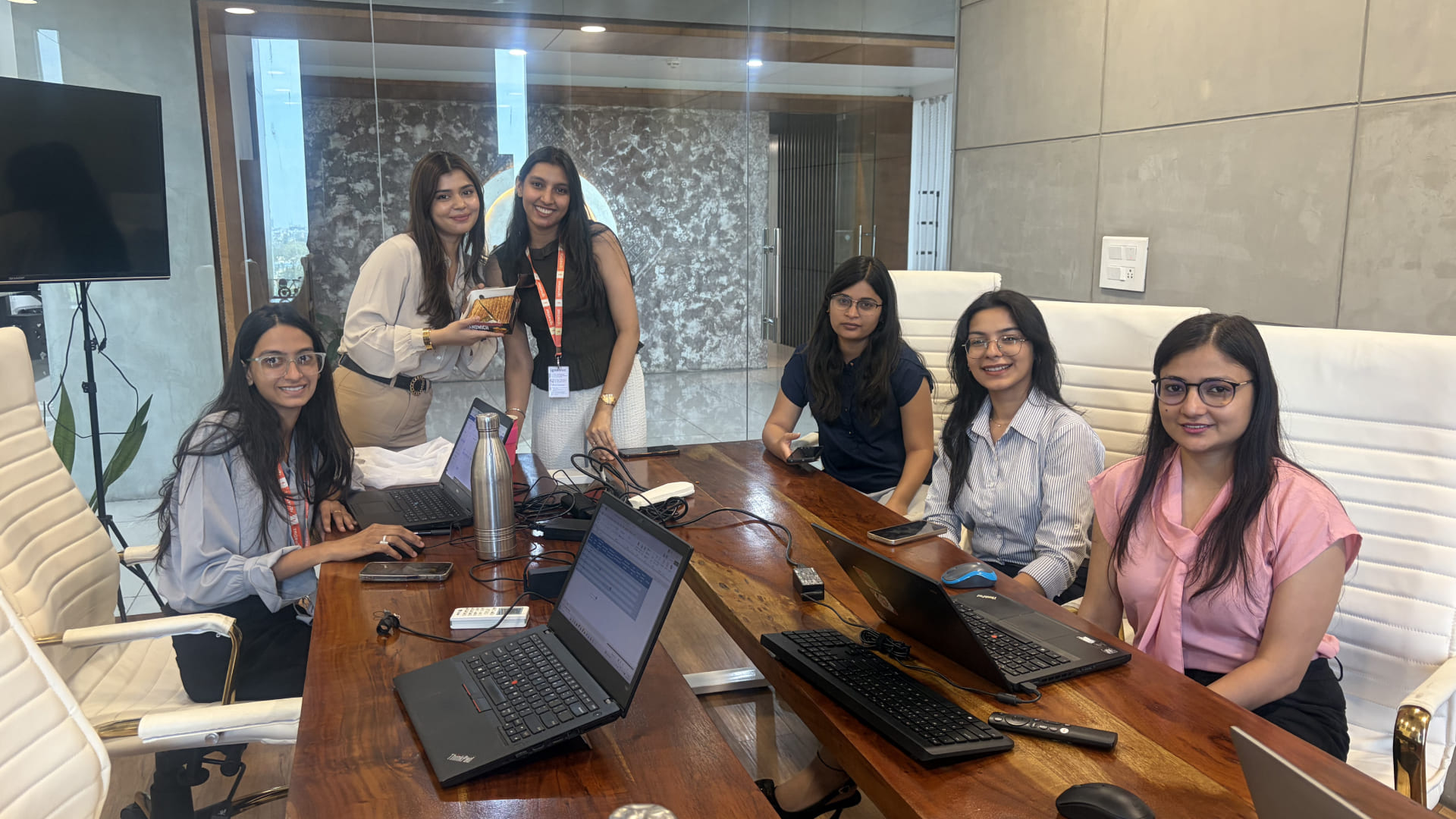 Business Analyst Hackathon - Ignatiuz